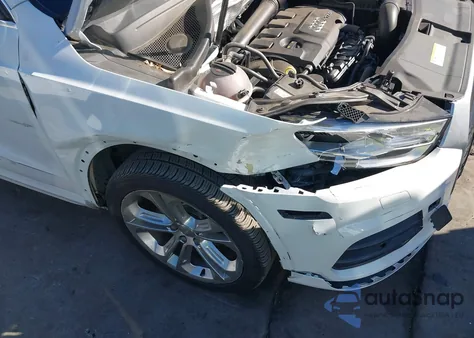 2017 Audi Q3 2.0T Premium из США, поврежденный, VIN WA1JCCFSXHR008940